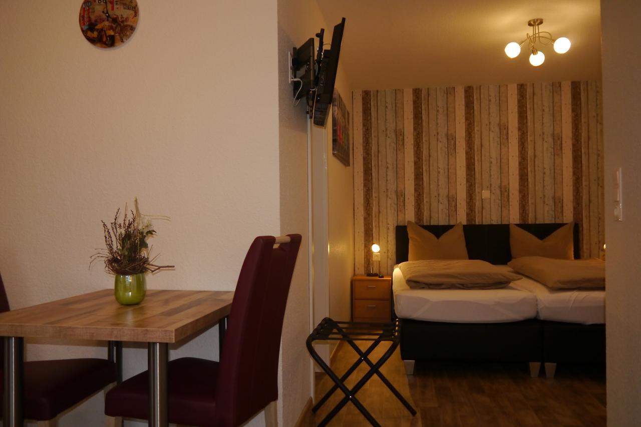Hotel Haus Wittwer Emden Exterior foto